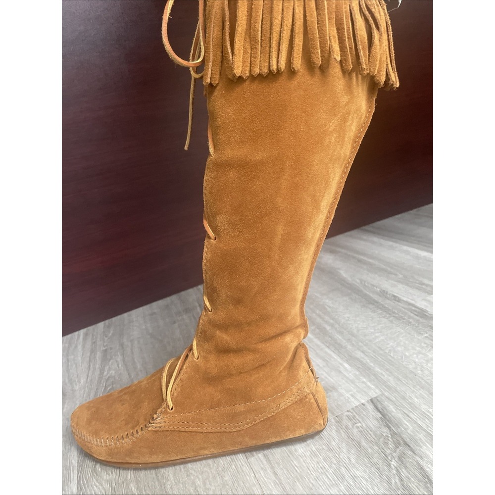 Women's MINNETONKA Front Lace Knee High Fringe Moccasin Boots Size 8